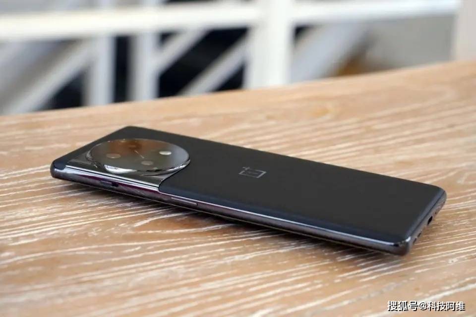 原创oppo用力太猛16gb512gb骁龙8gen2满血版旗舰沦为中档机