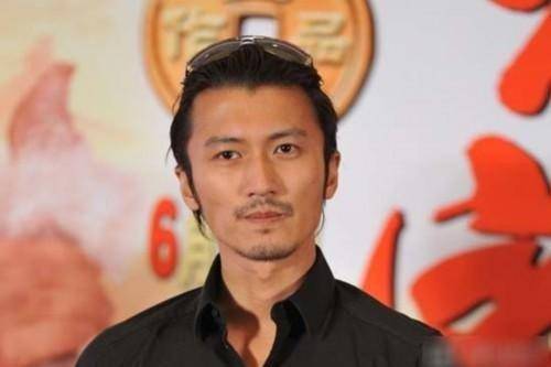 原创谢霆锋有多酷人到中年才与父亲和解和王菲复合却不会结婚