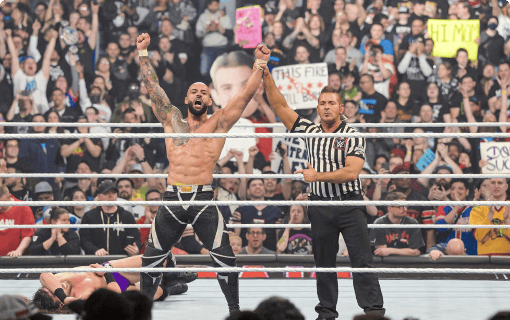 朋克现身擂台,德鲁惨遭断头脚_比赛_塞斯·罗林斯_punk