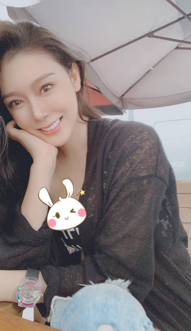 林丹宣布退役后不忠诚女主发声擦亮双眼苍蝇不叮无缝的蛋