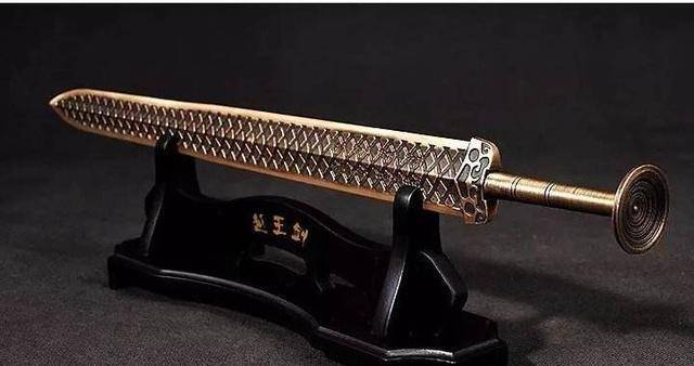 越王勾践剑在西南地区,有巴蜀等古老的民族.