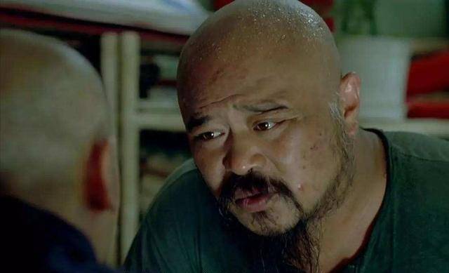 原创演员李琦不顾医生劝阻每天2包烟顿顿8两白酒今身体状况如何