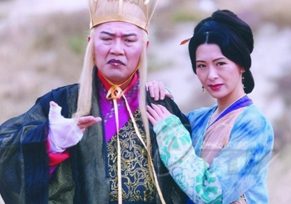 《新龙门客栈》中他饰演魏忠贤,这部片口碑并不高,但是他在其中的演技