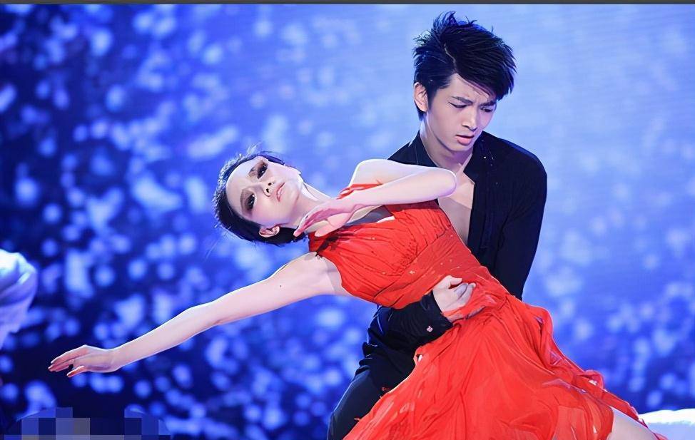 原创有种变美叫李倩黄轩第一个承认的女友点掉痣后美到认不出