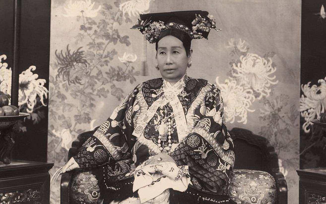 原创慈禧到底长得有多漂亮为什么咸丰皇帝那么喜欢她