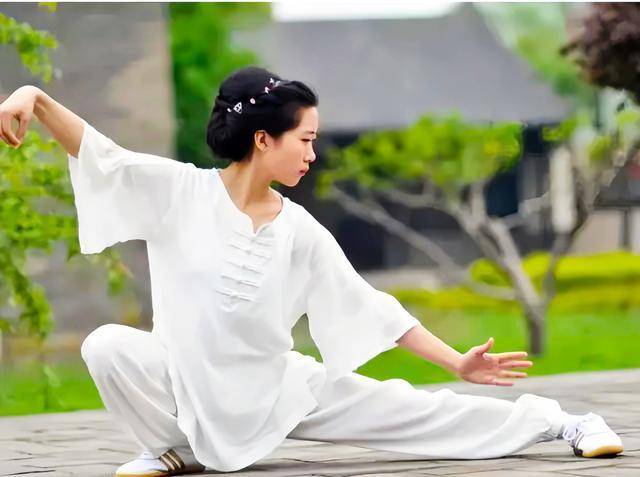 原创练太极拳分为哪几个阶段以下这四点能让你更好地了解学习过程