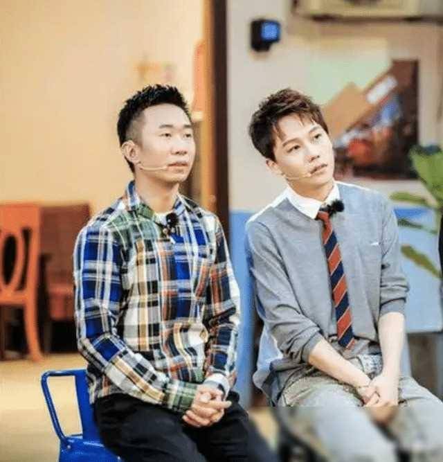 自曝患病经过,凌晨3点去医院,圈内仅一人陪伴_病痛_黄新_朋友