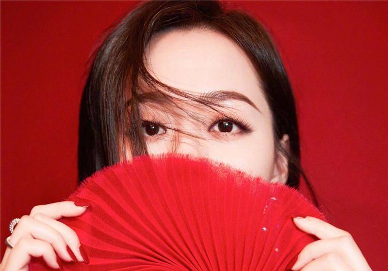 女明星张靓颖网传的现任男朋友在社交平台上