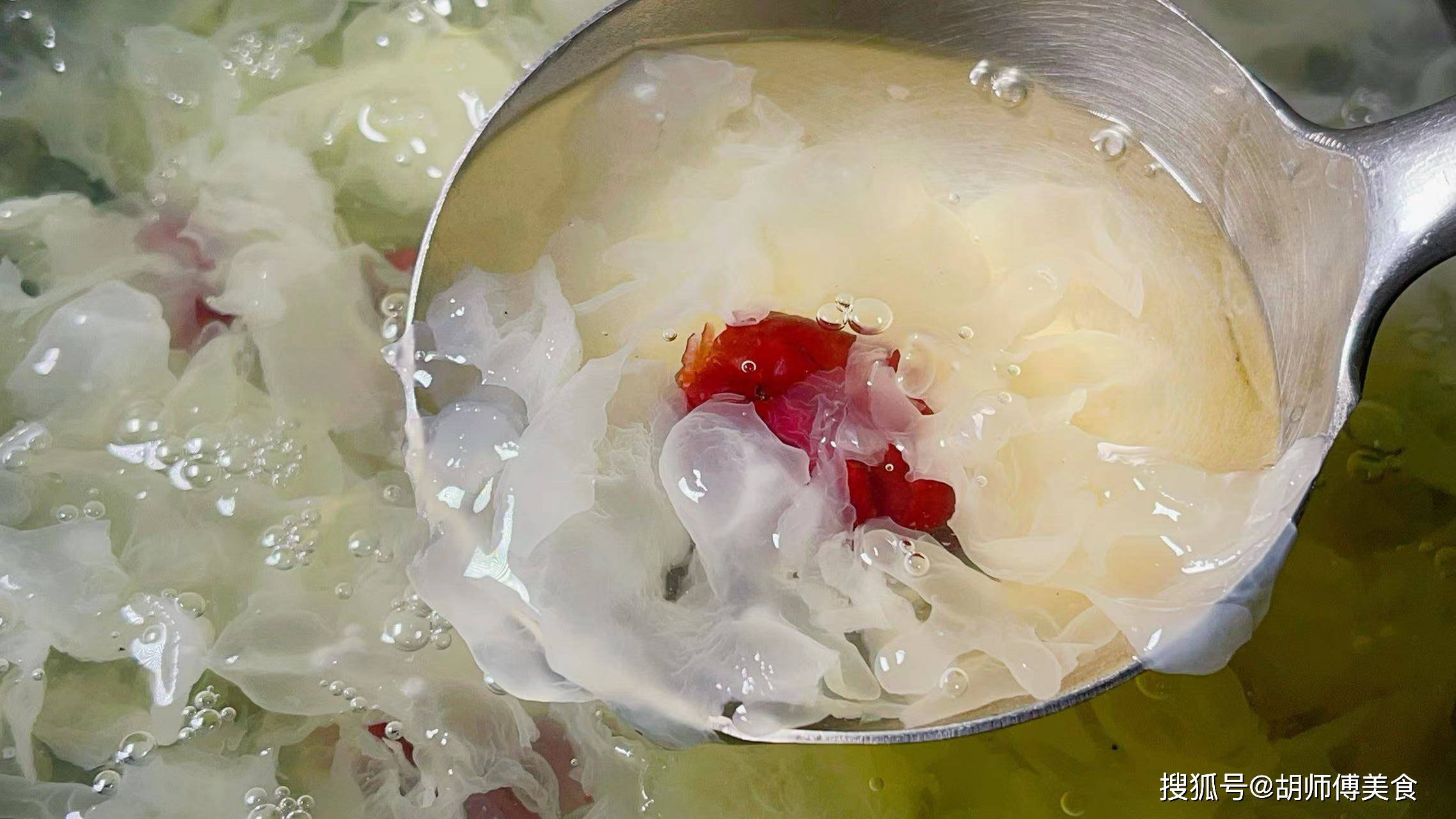 原创煮银耳最忌泡发后直接煮多加一步银耳20分钟出胶又黏又稠