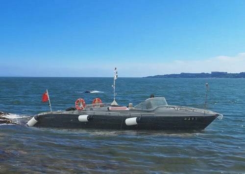 台州首艘合兴船业首制铝合金游艇小王子3交付