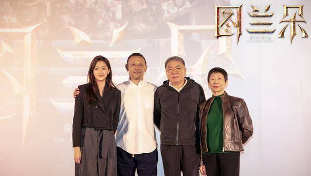 原创图兰朵热映姜文调侃与关晓彤爷孙变父女