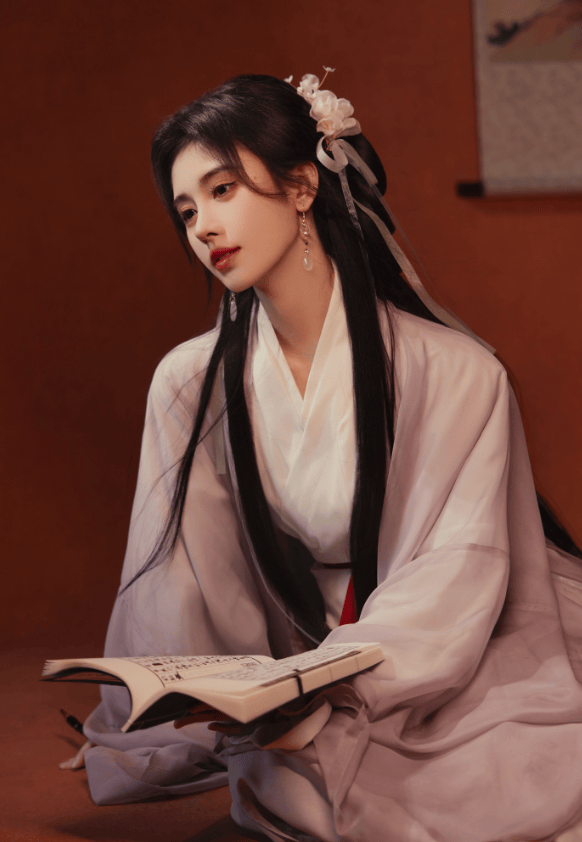 妆容半永久演技被碾压拍一部毁一部为啥她还能一直演女主