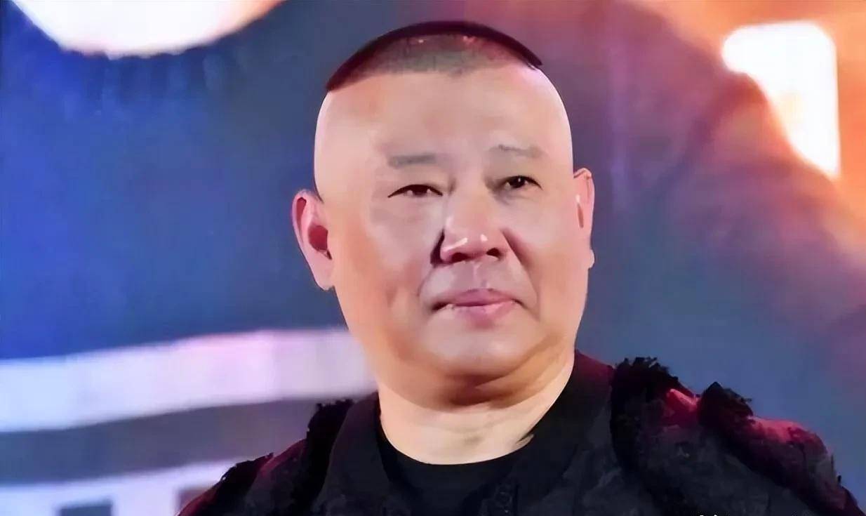 开门红郭德纲直播首秀引百万人围观刷礼物根本停不下来