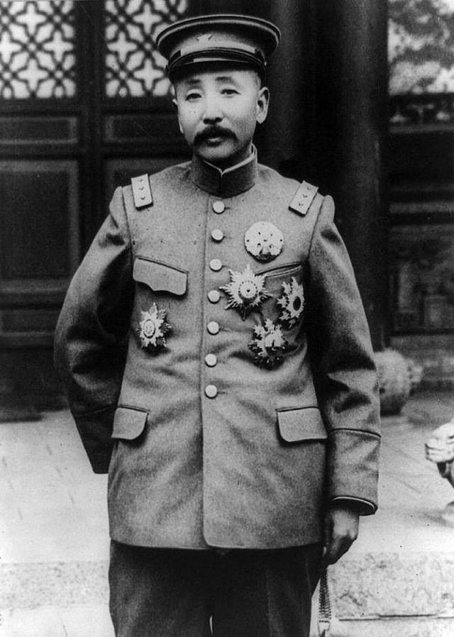 末代皇叔出使英国,他靠着一种"绝技",竟让英国人连竖大拇指_载涛