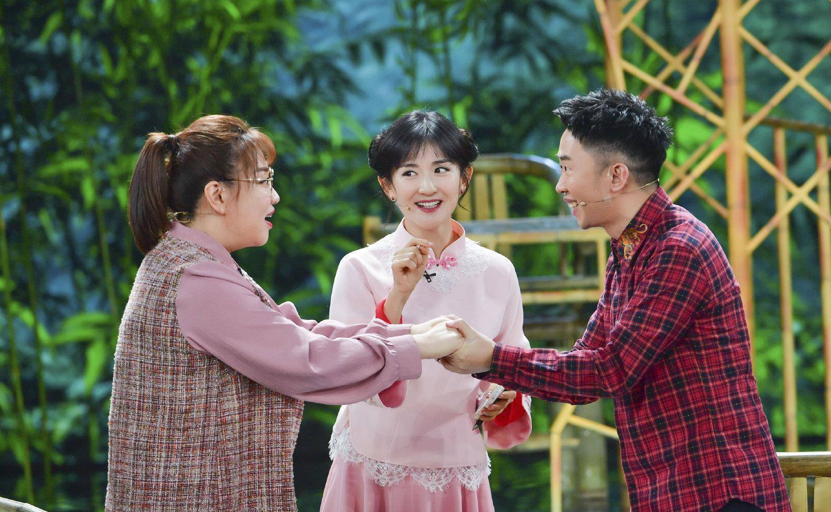 发文力挺蔡徐坤,却对身处困境的肖战只字未提,好人难当_杨迪_女明星