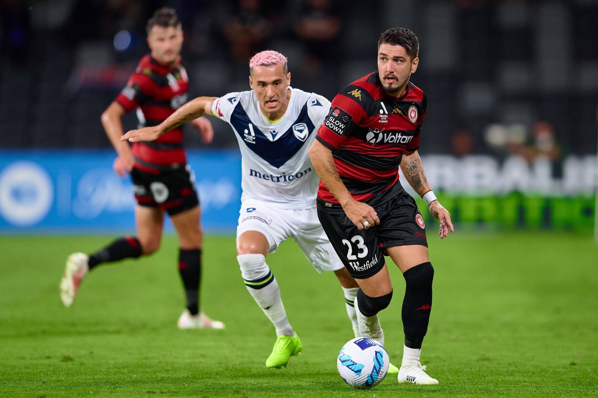 澳超阿德莱德联vs西部联谁稍占上分