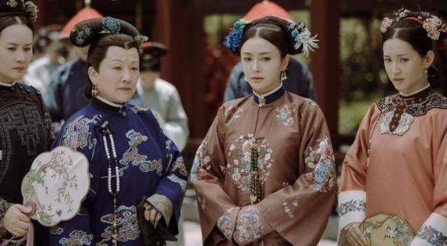 她是乾隆的原配皇后陪伴乾隆21年死后乾隆满足她最后一个愿望