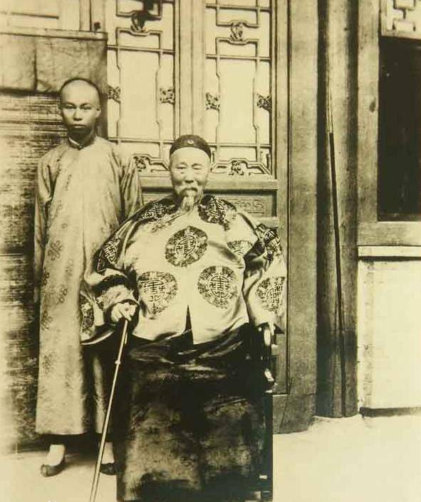 一组李鸿章的照片一张比一张老迈图6图10很屈辱女儿是美女