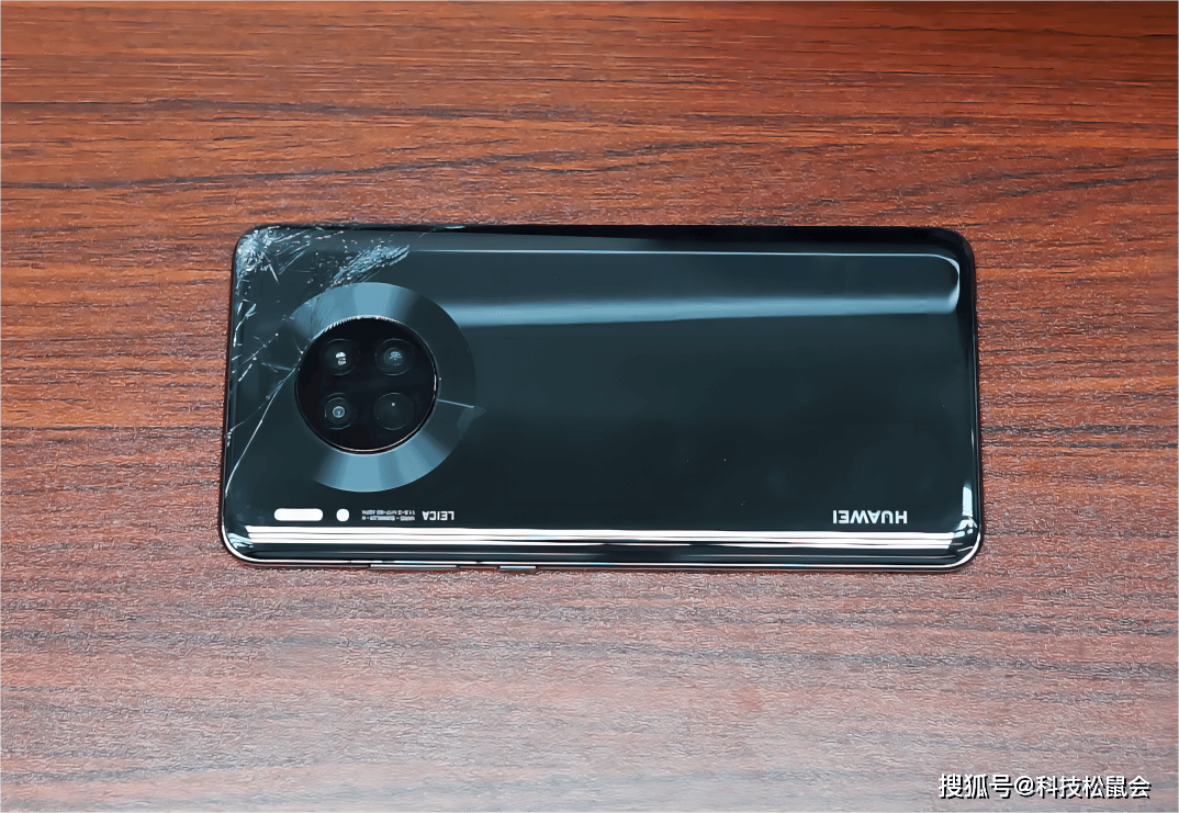 原创100元续命2年不亏4年华为老手机自己换电池不建议你学