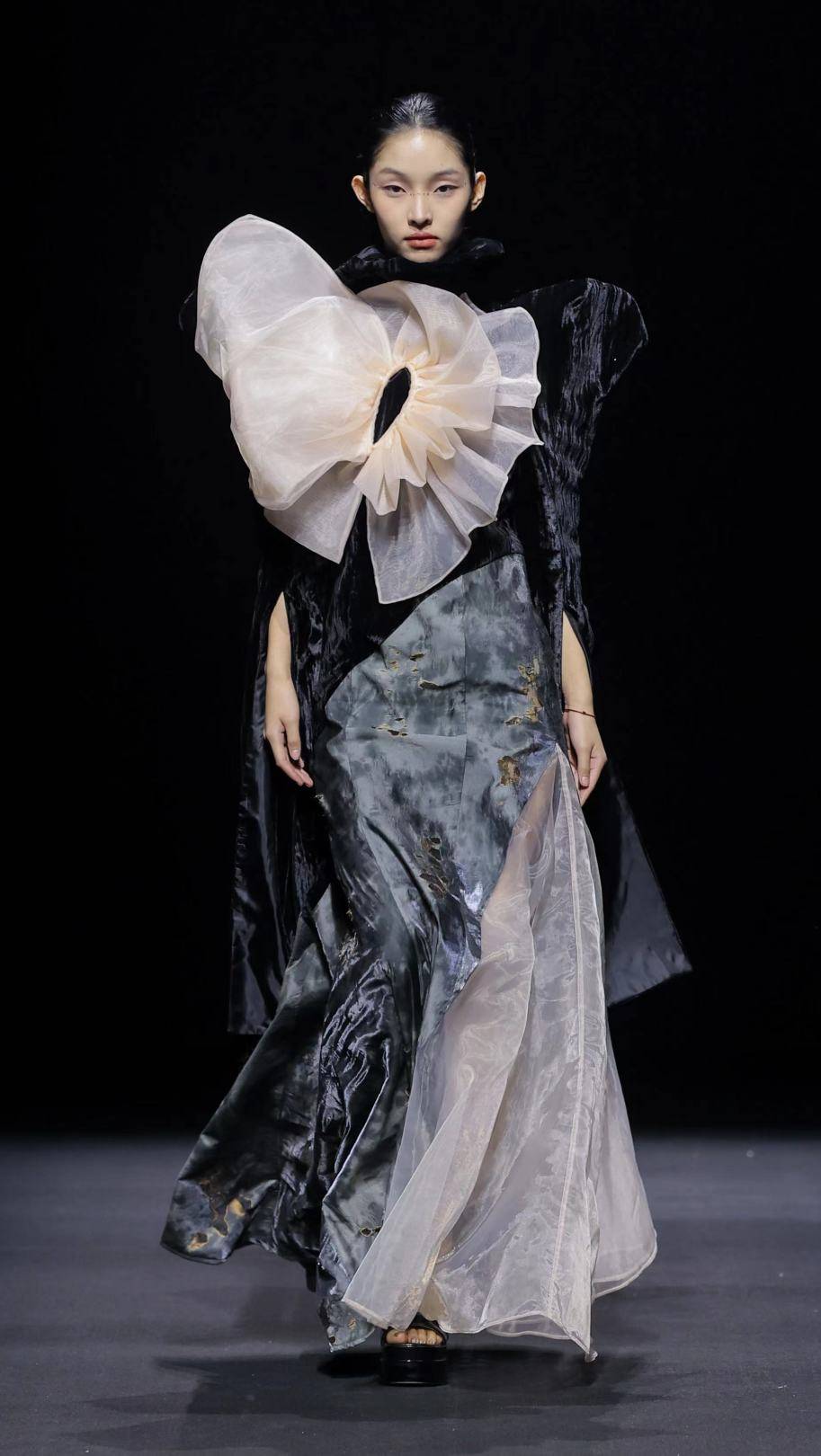 day4秀场直击|时尚灵动 艺术潮流