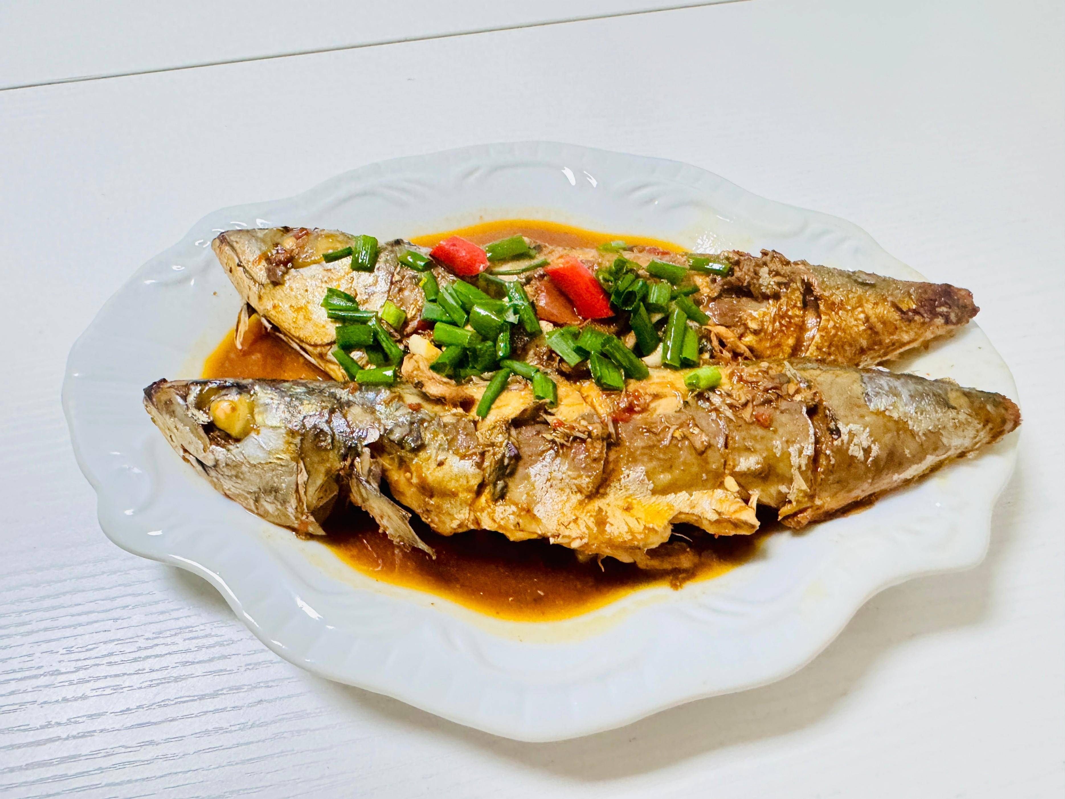 性价比超高的海鱼,红烧一盘,很下饭_青占鱼_姜蒜_清水