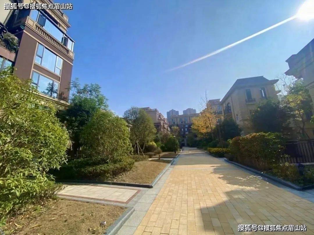 成都别墅万锦城花千墅售楼处城南现房联排叠拼剑南大道旁地铁5号线