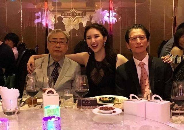 媒人竟是她_何傲儿_林建明_生活