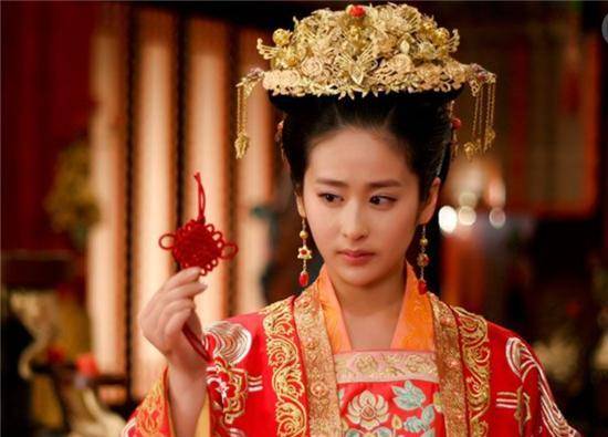 就这样,李世民后来将衡山公主改封为新城公主,另许配给了长孙诠.