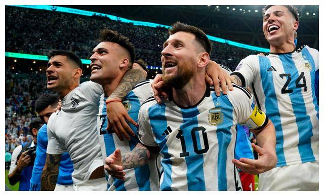 原创美洲杯预定阿根廷全员爆发主帅再度神奇梅西欣然笑容