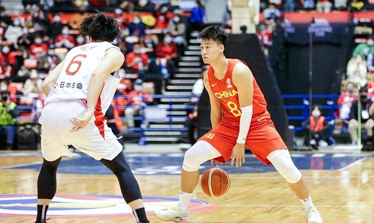 原创外援抢球权粤媒驳斥赵睿丁彦雨航就是例子没能力凭啥分球权