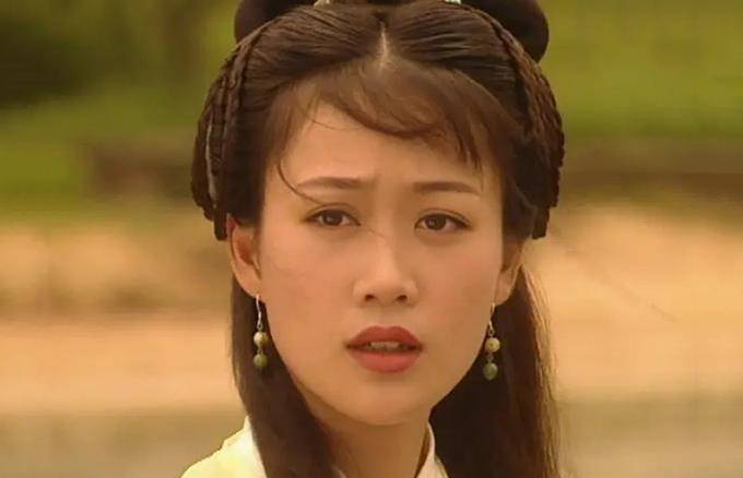 "最美阿珂"梁小冰酒吧挣钱?状态令人唏嘘,曾被称"古装皇后"