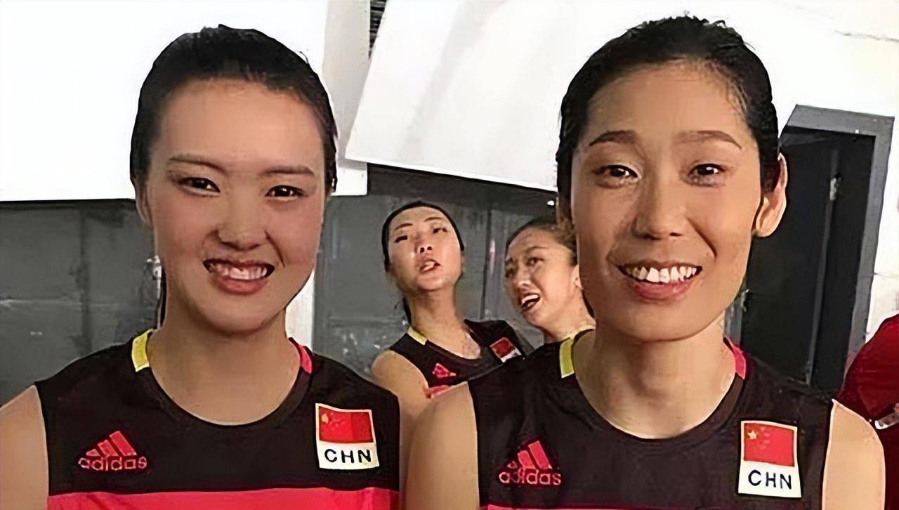 连续的拦死扣球操作,令对面的俄罗斯队员怀疑人生,中国女排最终以10胜