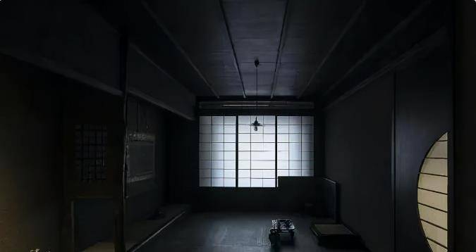 原创温州教师墨痕为避世花200万把家涂全黑9成时间在家修仙