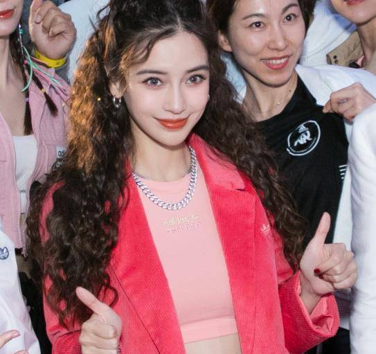 原创杨颖出席活动牛奶腰优越离开工作室精修路人生图太不公平