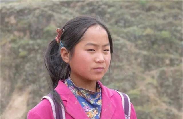 学霸孙女高考仅得47分,爷爷含泪请求复查,隐情令人感动不已_沈娟_成绩