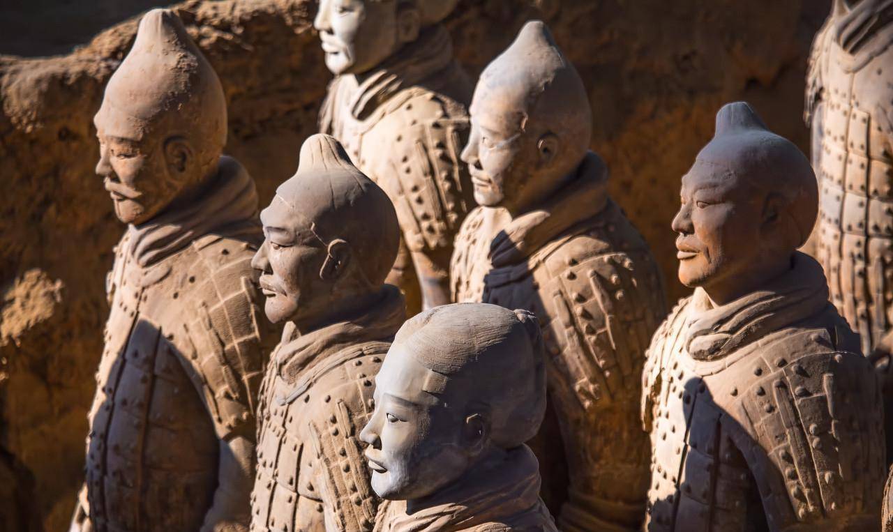 原创二十世纪考古史上最伟大发现近距离直击秦皇陵兵马俑震撼人心