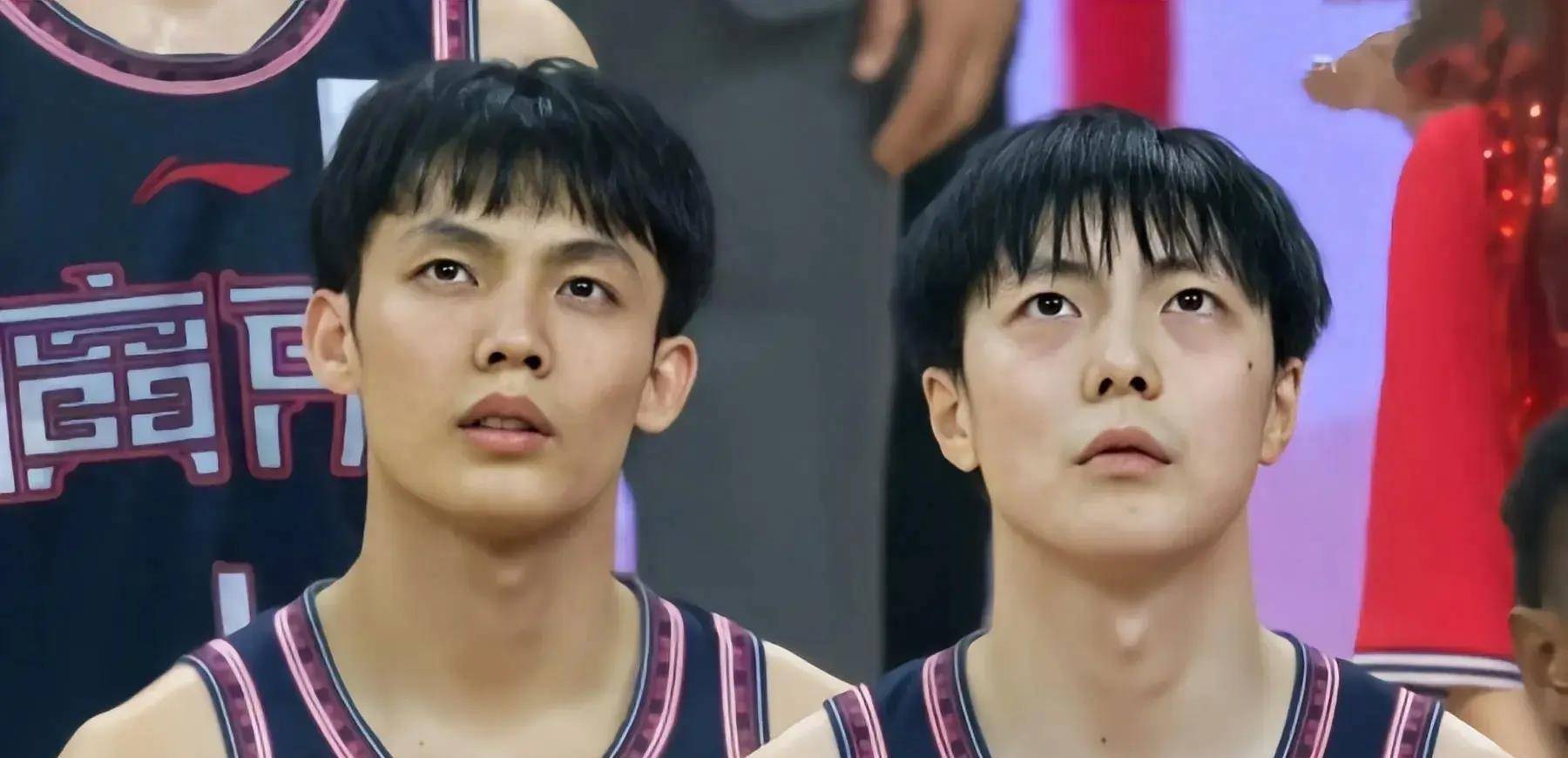 原创胡明轩1345徐杰崴脚1035广东11092击败北京9连胜