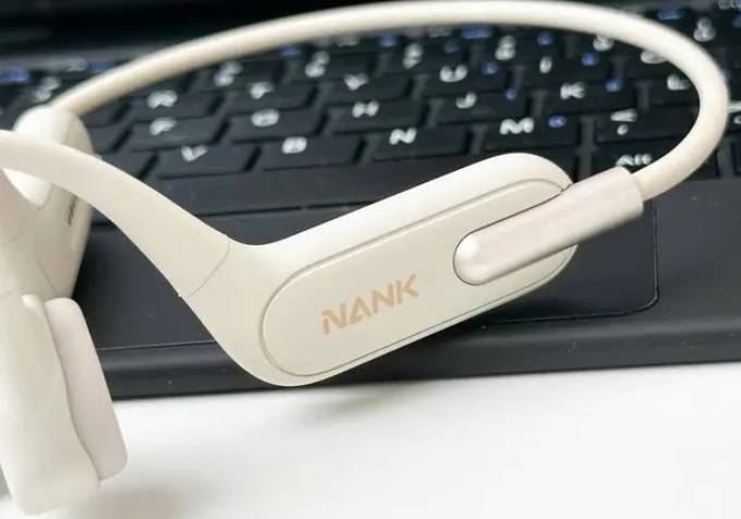 游泳带什么防水耳机好?这四款国产佳作不容错过!