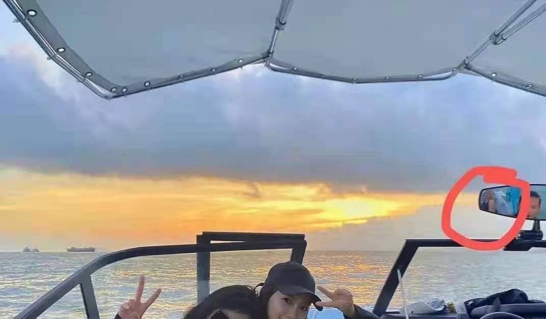 蔡徐坤baby被传绯闻黄旭熙紧急晒照澄清不愧是跑男家族太有爱了