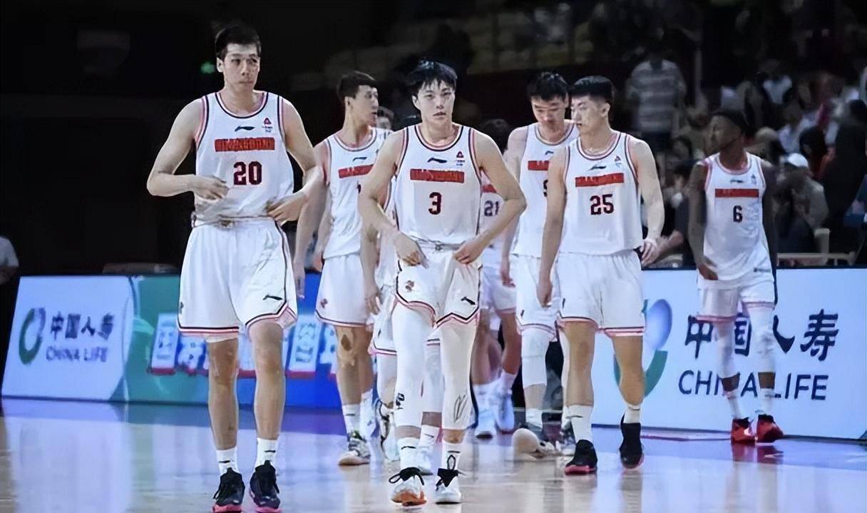 cctv5直播,广东宏远vs广厦队,杜锋斗法王博,广东冲击10连胜!