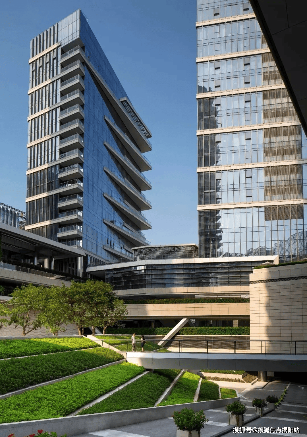 深圳湾1号莱佛士公寓深圳房价户型图样板间规划图交房项目配套