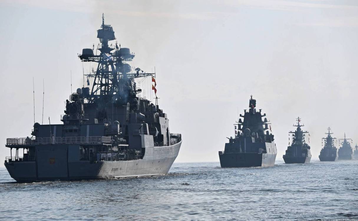 俄太平洋舰队战舰编队横渡曼德海峡闯入红海