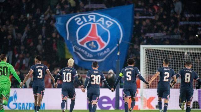 原创31梅西再次倒下一夜23岁天才投敌米兰球迷笑醒奇迹诞生了