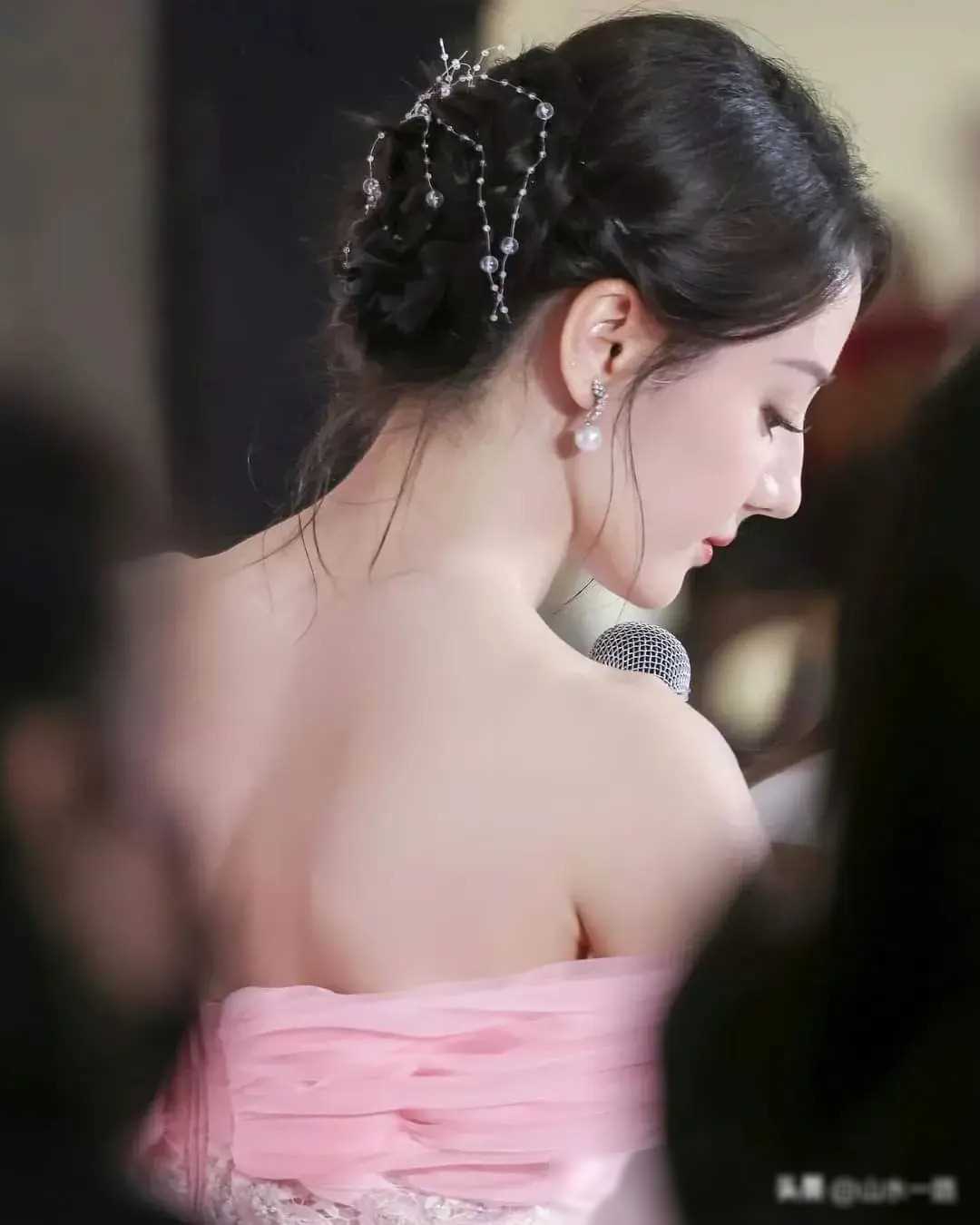 原创迪丽热巴近况