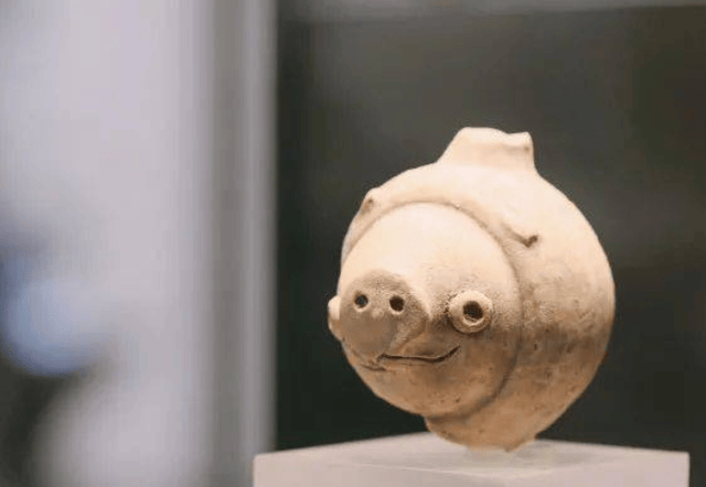 原创三星堆出土猪鼻龙经过研究发现它应该是多种动物的组合器