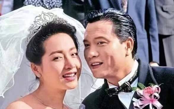 恬妞嫁富商,新婚当晚老公说:我有2个老婆了,你只能排第3_万梓良