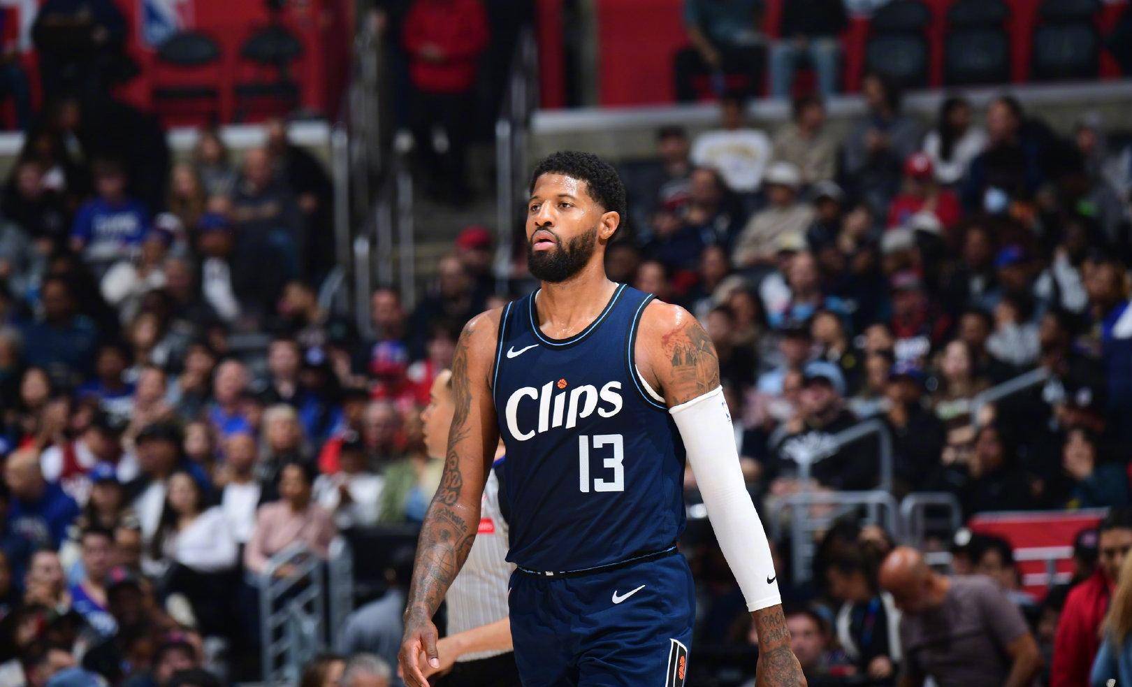 快船不敌76人马克西教快船全队做人哈登真就一手组织4000万