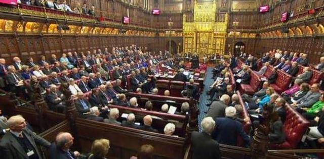 原创美国众议院和参议院在实际政治中哪个权力更大