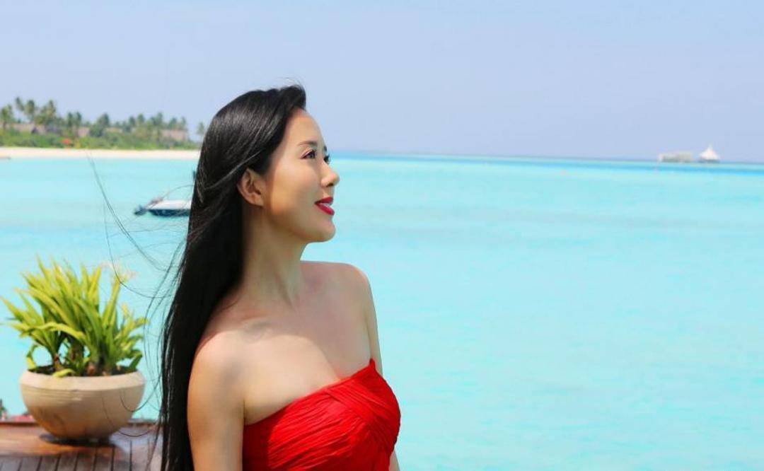 美女明星颜丹晨圈中净土,出道22年零绯闻,但至今不温不火!