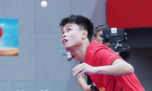 原创305连胜周启豪双线奏凯晋级国乒外战全胜拿正赛满额席位